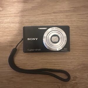 SONY Cyber Shot Digital Camera